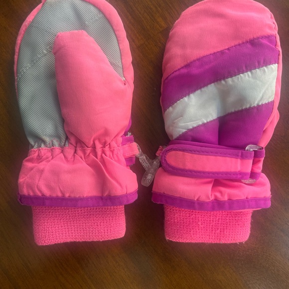 Other - Pink and Purple Kids snow Mittens 4-7yrs